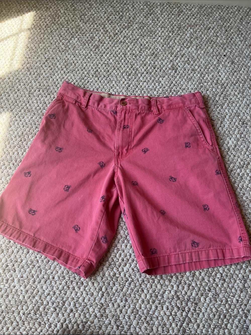 Izod Shorts Nantucket Red w/ Crabs  Bermuda Shorts Nautical